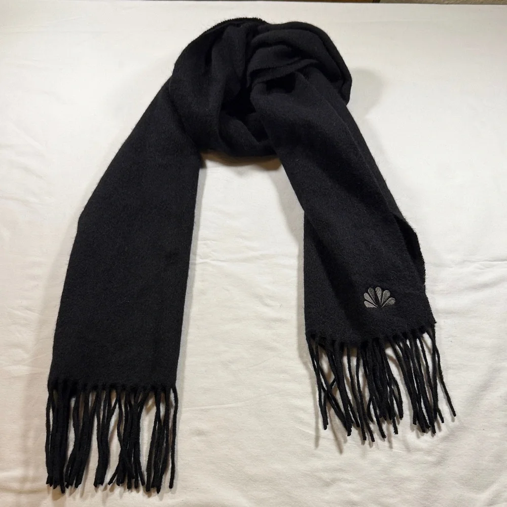 Elegant Black Fringed Women's Scarf